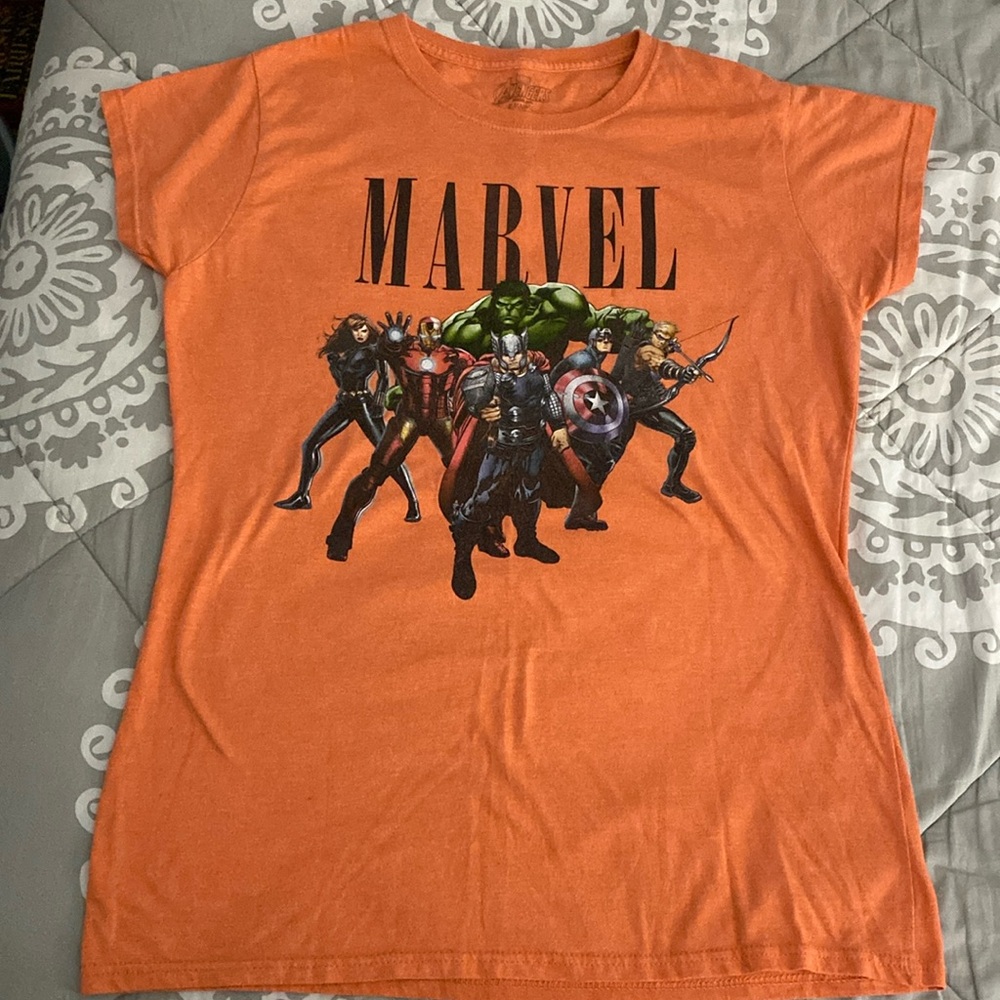 Marvel Graphic Tee Size L